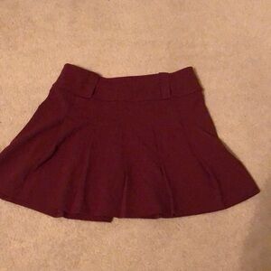 Joe Benbasset wine colored pleated skirt Sz l belt loops TT